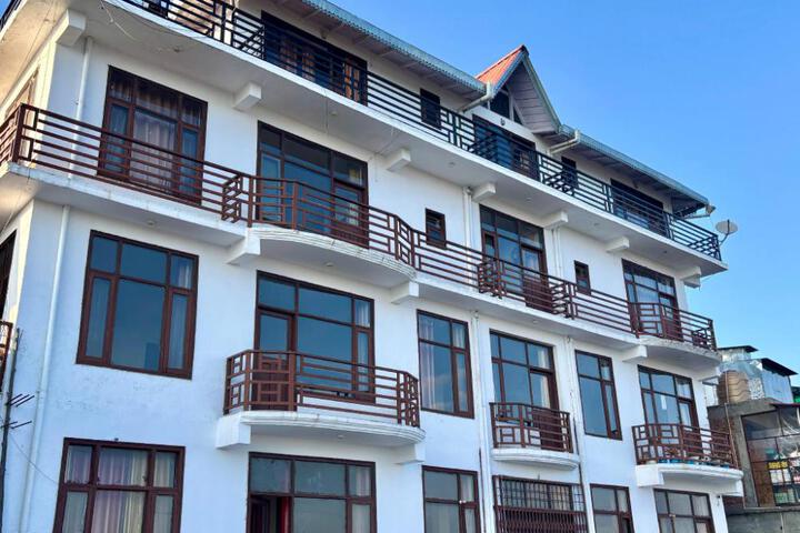 Krishna Himalayan Hotel & Restaurant