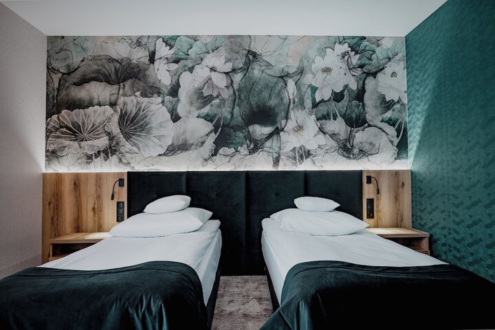 Room 21 of 75