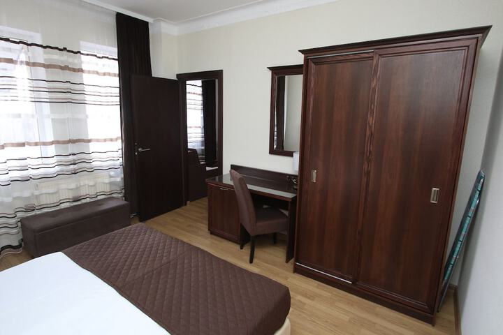 Room 21 of 58