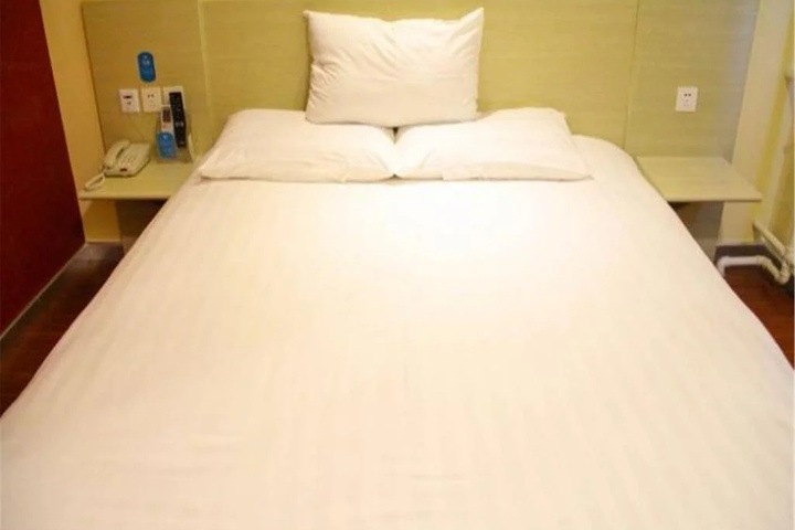Hanting Express Xiangjiang Road Qingdao