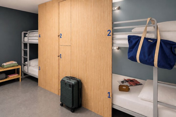 Room 17 of 36