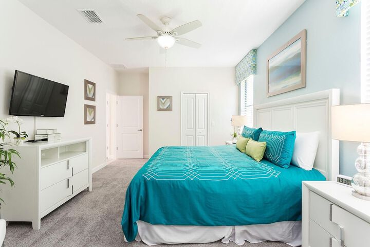 Room 3 of 40