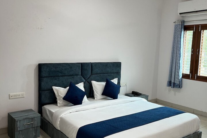 Room 17 of 26