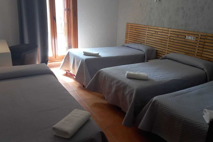 Room 16 of 43