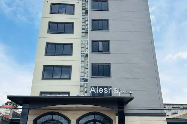 Hotel 12 of 14