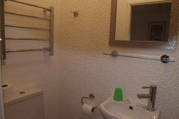 Room 69 of 102
