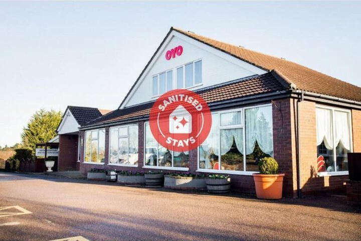 OYO CHILTON COUNTRY PUB AND HOTEL