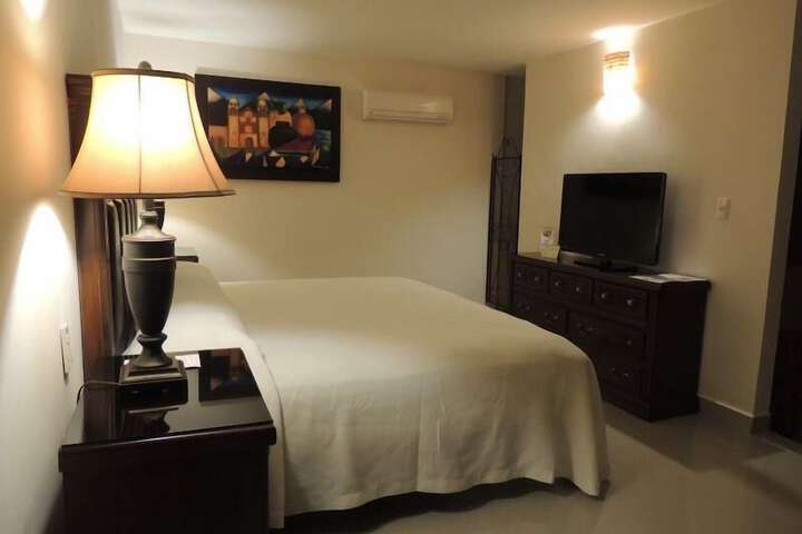 Room 19 of 32