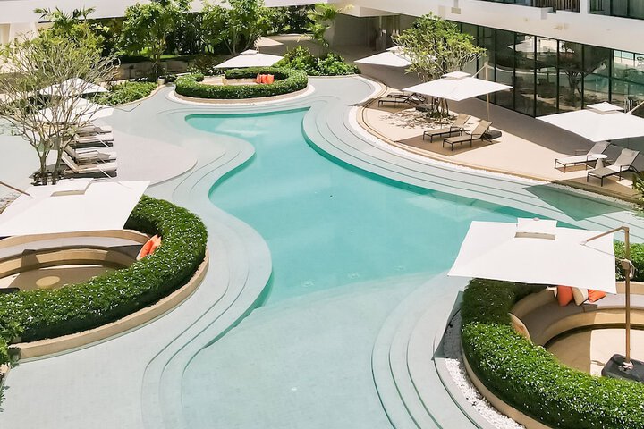 Pool 56 of 133