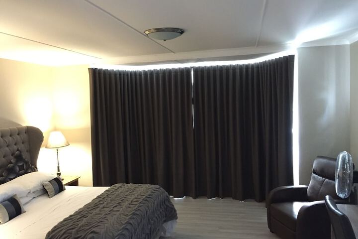 Room 4 of 53