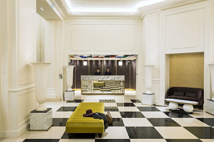 Hotel Interior 4 of 139