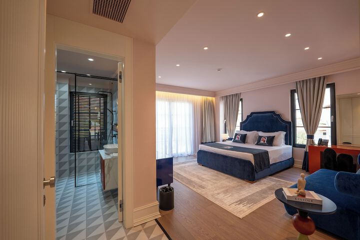 Room 41 of 128