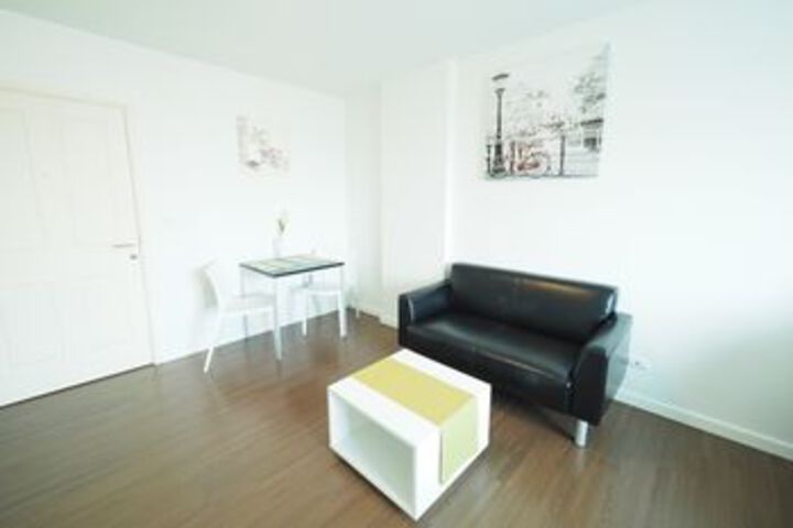 Room 19 of 32