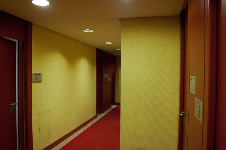 Ballroom/Hall 33 of 36