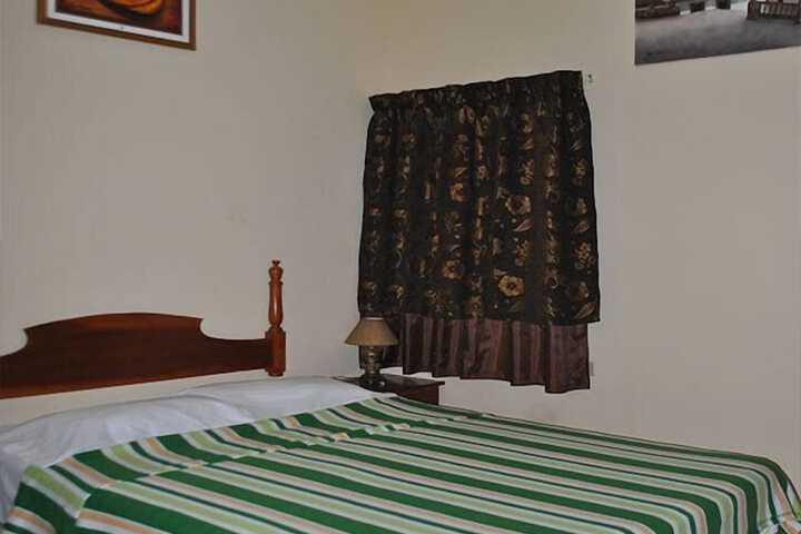 Room 17 of 59