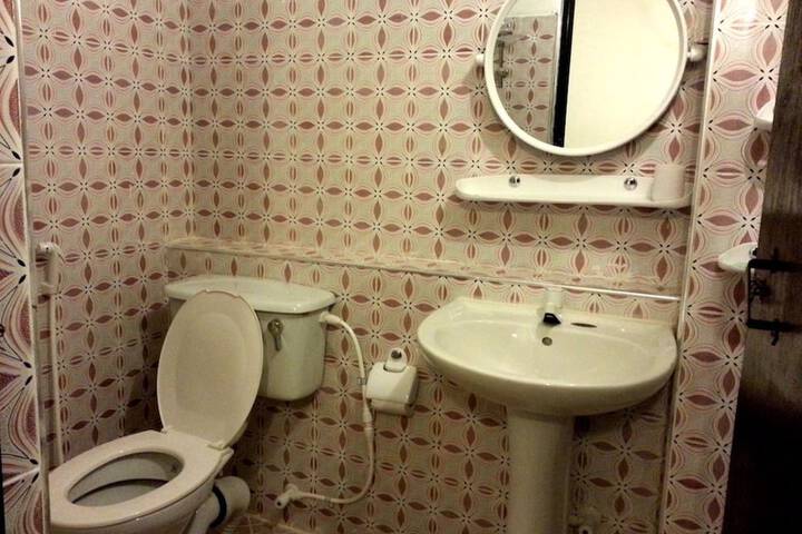 Room 47 of 70