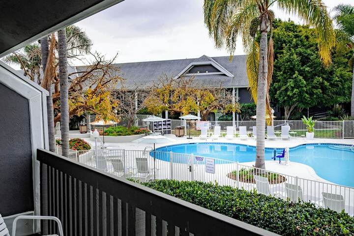 Pool 52 of 77