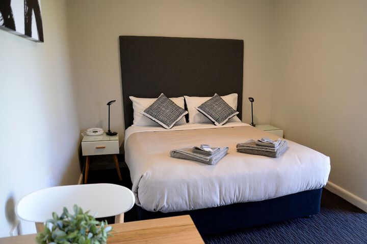 Room 3 of 39