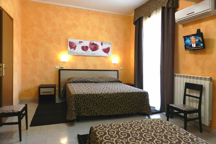 Room 14 of 61