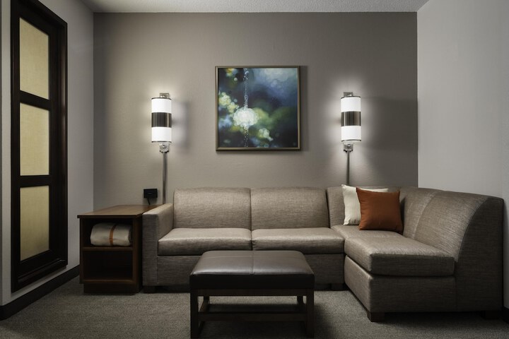 Room 19 of 53