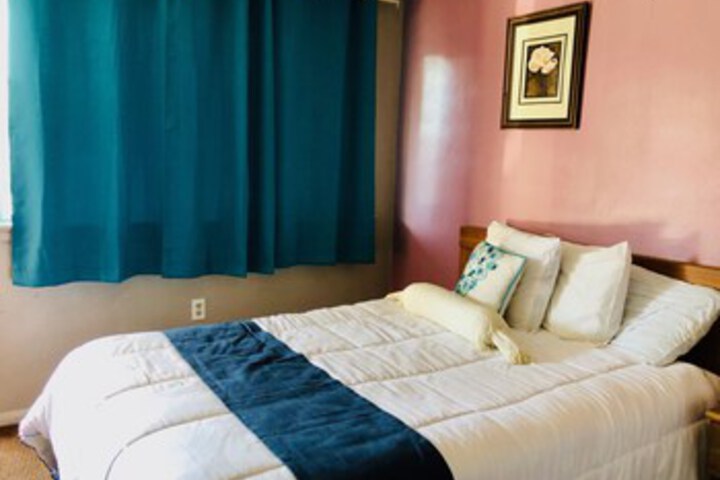 Room 12 of 26