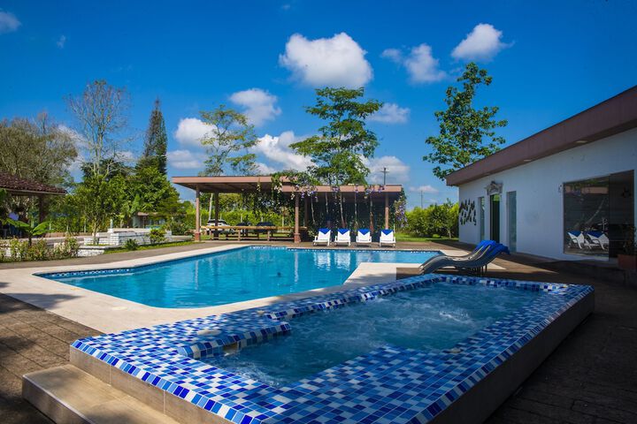 Finca Hotel Rosa Antonia in Calarcá