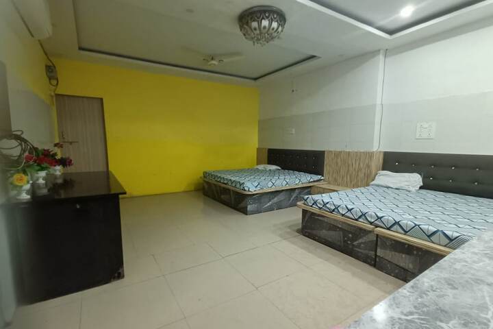 Room 7 of 23