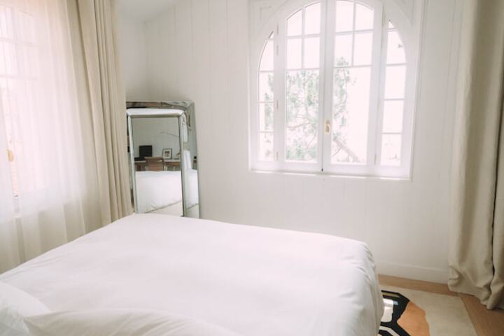 Room 8 of 26