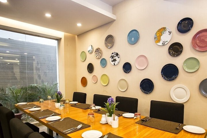 Dining 14 of 24
