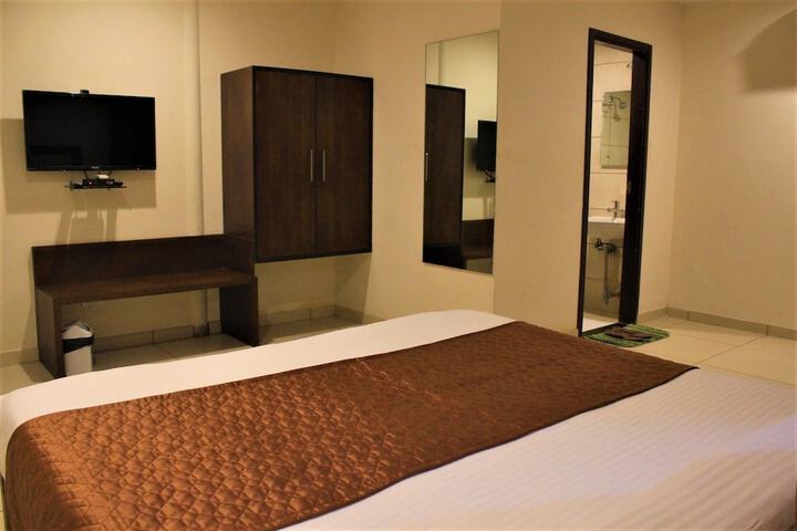 Room 18 of 20