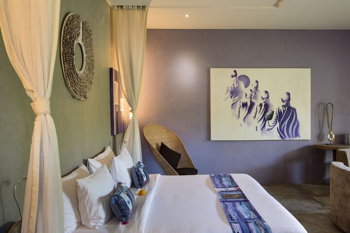 Room 45 of 227