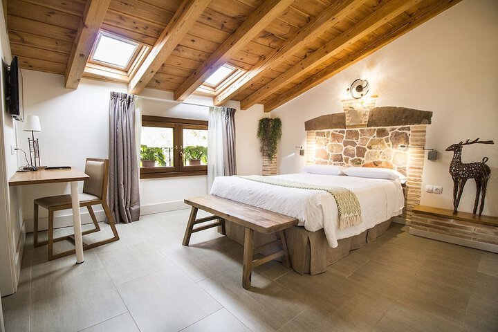 Room 5 of 7