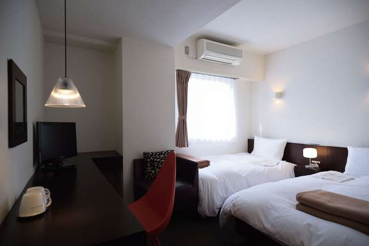 Room 6 of 52