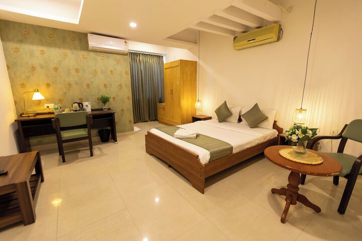 Room 26 of 46