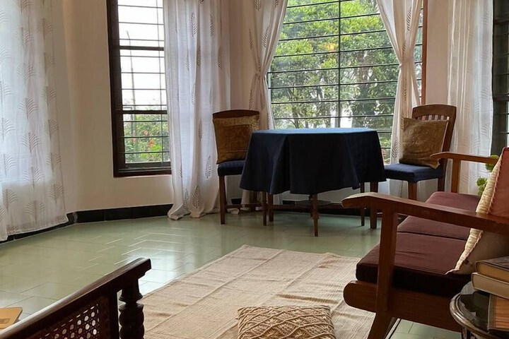 Room 12 of 28