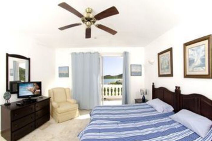 Room 9 of 29