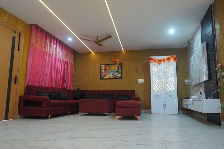 Room 44 of 56