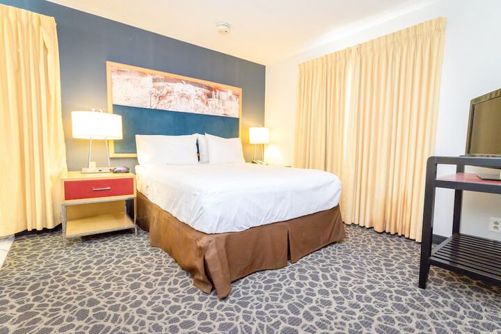 Room 21 of 37