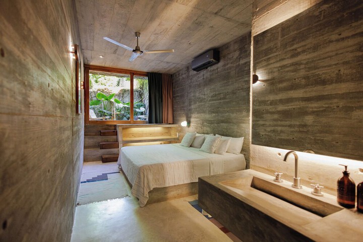Room 14 of 51