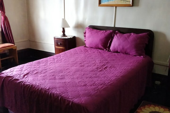 Room 34 of 40