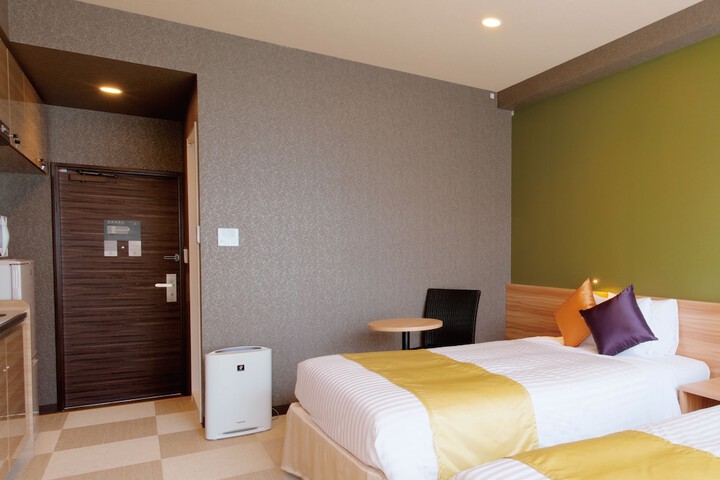 Room 14 of 171