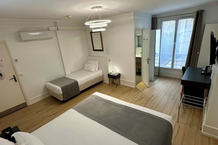 Room 38 of 85