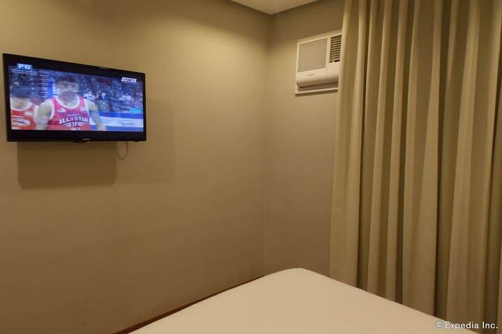 Room 7 of 38