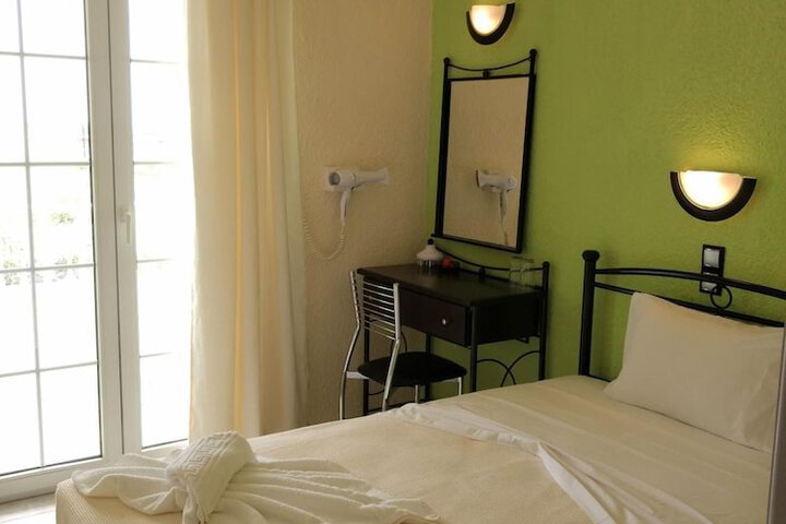 Room 16 of 52