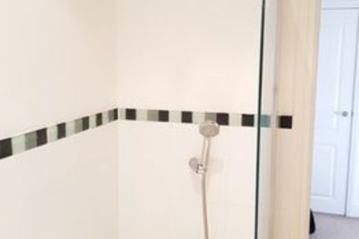 Room 2 of 14