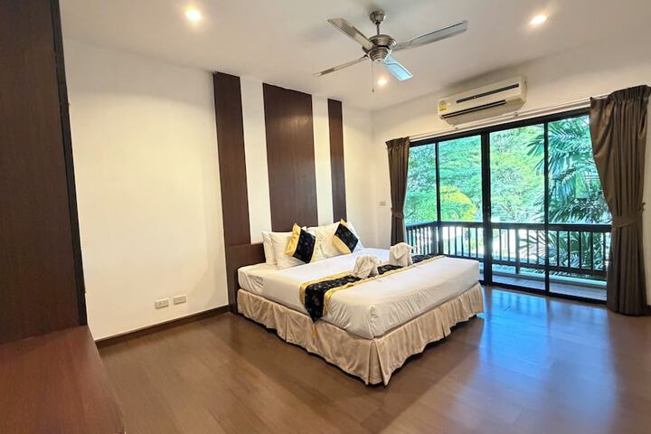 Room 15 of 54