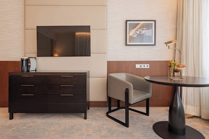 Room 63 of 457