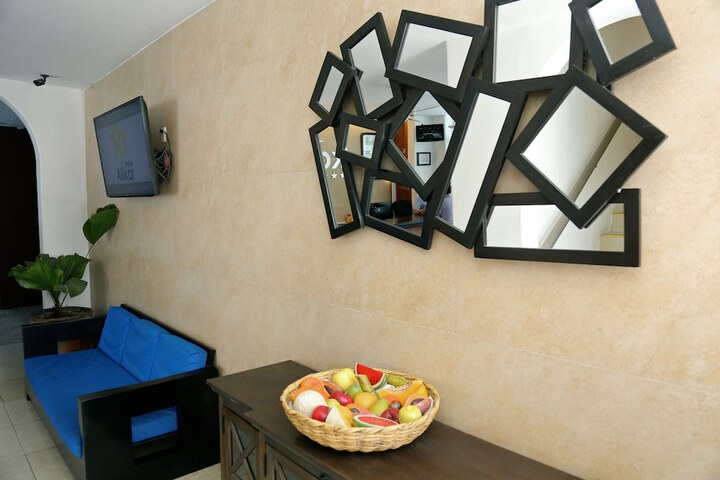 Hotel Interior 5 of 37