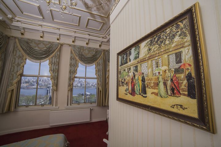 Room 17 of 89