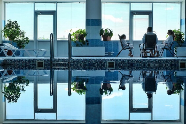 Pool 16 of 38